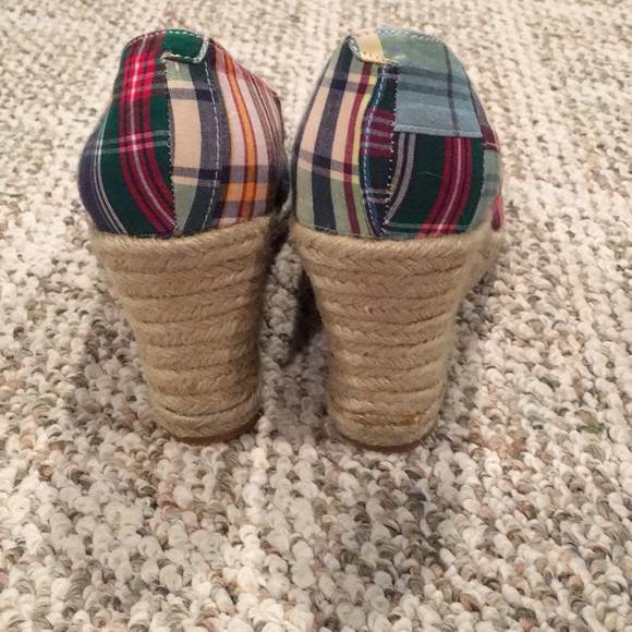 Wedge - Picture 3 of 5